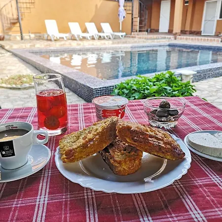 Къща за гости Bali Petrich Петрич