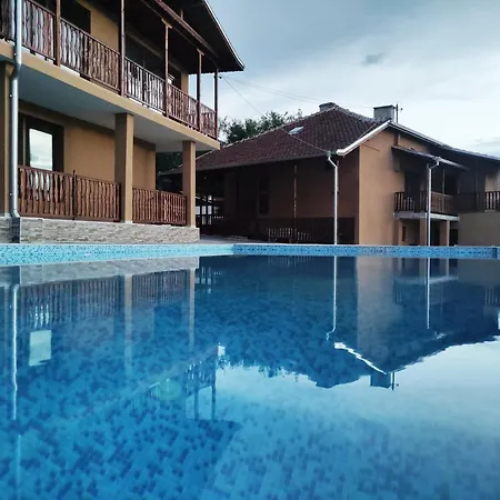 Bali Petrich Къща за гости Петрич