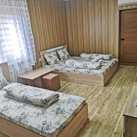 Bali Petrich 3*