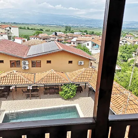 Bali Petrich 3*