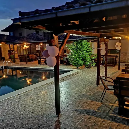 Bali Petrich بيت ضيافة *