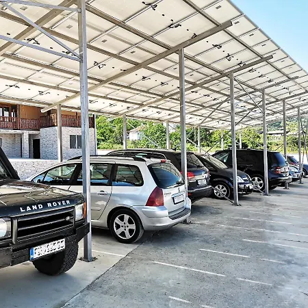 Bali Petrich Къща за гости