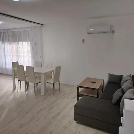 Bali Petrich Πανσιόν *